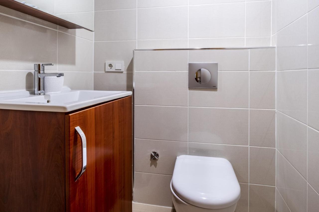 Flat With Sea View Near Uskudar Ferry Station Apartamento Estambul Exterior foto